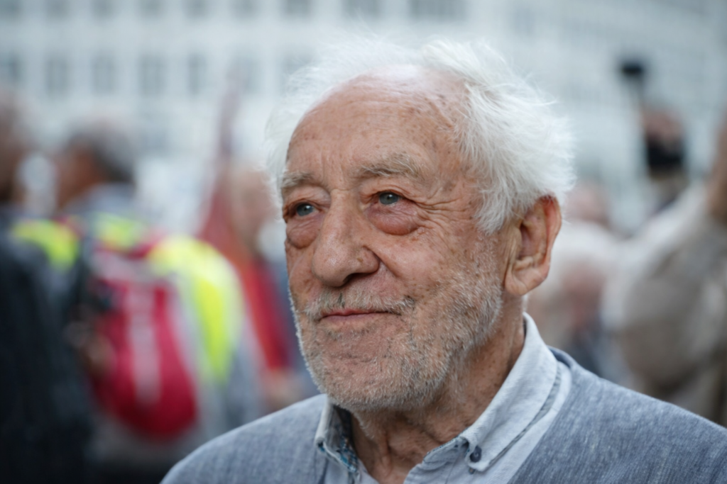 Dieter Hallervorden trauriger Abschied – Ein emotionaler Rückblick auf sein Leben